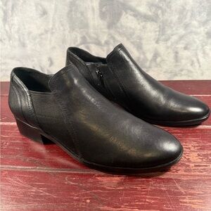 Naturalizer SOUL Respect Black Ankle Bootie Size 9.5